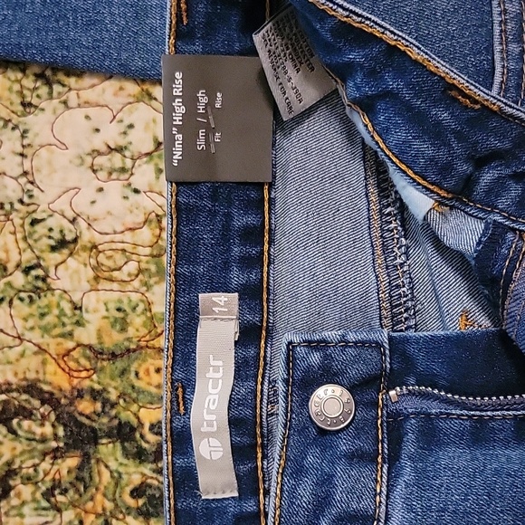 New! High Rise Skinny Jeans - Picture 5 of 5